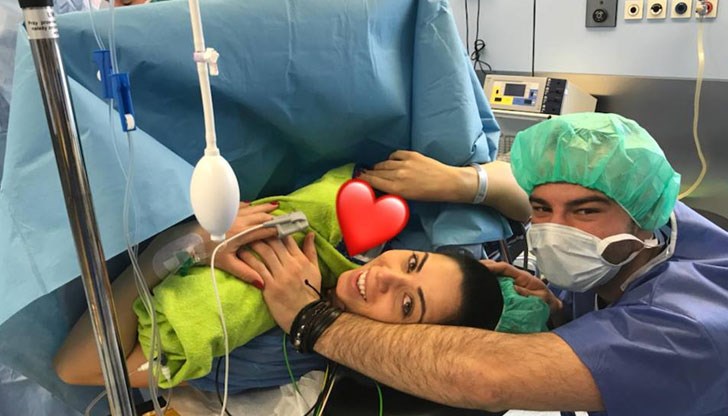 Футболният национал на България се похвали с раждането на рожбата си в профила си във Фейсбук