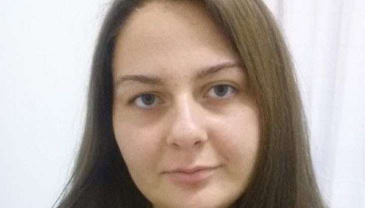 Членове на семейството се очаква да пристигнат от Германия и Холандия за последно сбогом с 23-годишната Семра Членове на семейството се очаква да пристигнат от Германия и Холандия за последно сбогом с 23-годишната Семра