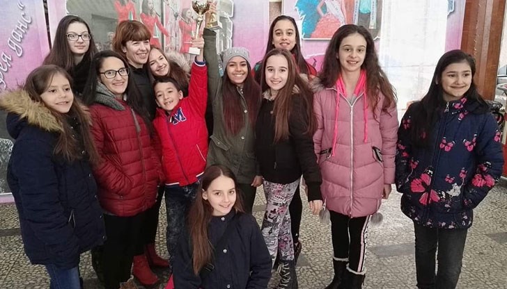 Няколко купи и призови места завоюваха балерините от Националното училище по изкуствата „Проф. Веселин Стоянов“