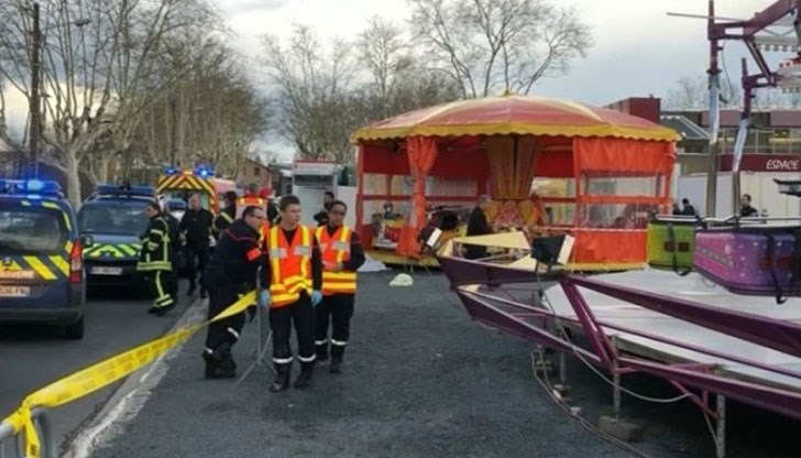 Нелеп инцидент с въртележка взе жертва Нелеп инцидент с въртележка взе жертва