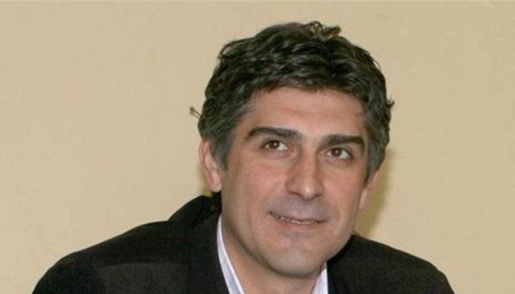 Росен Йорданов: Жалко е с какво малодушие се приемат безпринципни назначения на ръководители Росен Йорданов: Жалко е с какво малодушие се приемат безпринципни назначения на ръководители