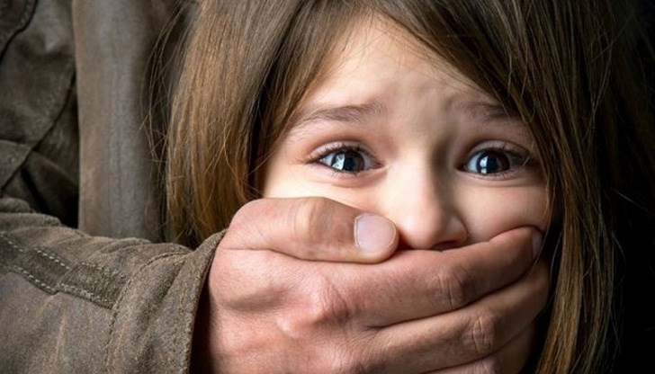 Детето се оплакало на майка си, че дядо й я опипвал Детето се оплакало на майка си, че дядо й я опипвал