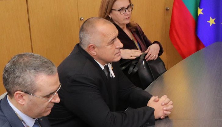 Време, в което масово се отзовават дипломати, надали ще доведе до повече мир, спокойствие и разбирателство Време, в което масово се отзовават дипломати, надали ще доведе до повече мир, спокойствие и разбирателство