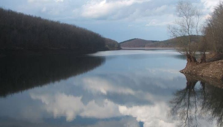 Гражданска защита наблюдава нивото на водата