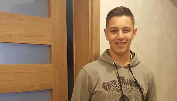 Доцент Герганов е успял да отстрани изцяло мозъчния тумор на 18-годишния баскетболист