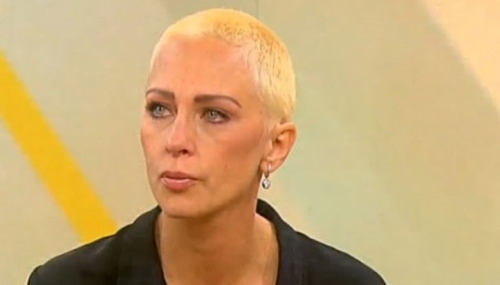 Борбената водеща обяви в ефира на „Съдебен спор“, че ще отсъства от малкия екран Борбената водеща обяви в ефира на „Съдебен спор“, че ще отсъства от малкия екран