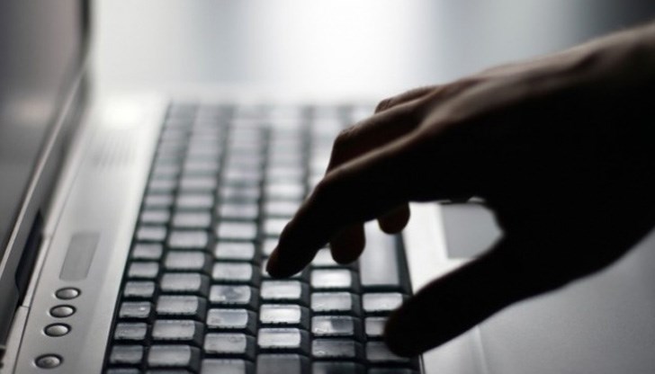 Схемата е пределно позната – чрез фишинг имейл