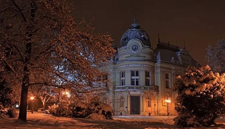 Йордан Василев ще представи книгата „Любовно адажио“