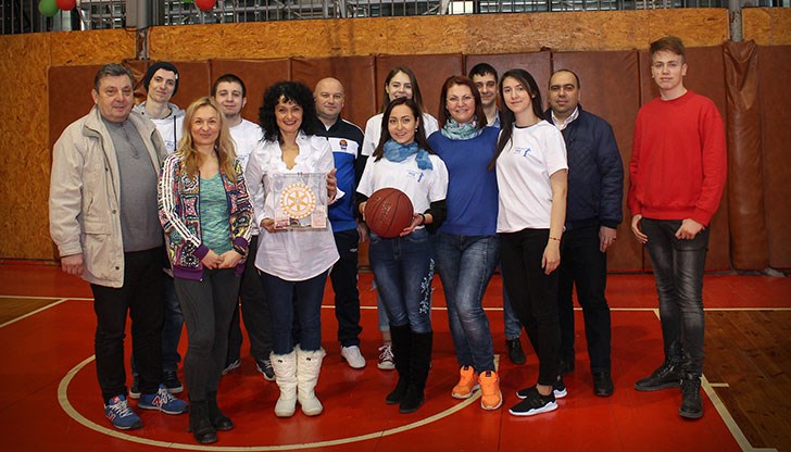 В резултат на баскетболния турнир бяха събрани  980 лева