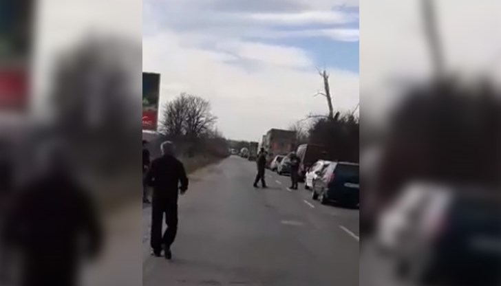 По непотвърдена информация са се сблъскали мотор "Сузуки" и товарен микробус