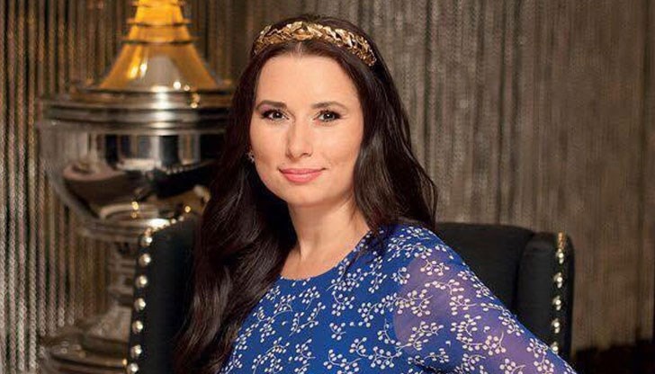 Кобилкина също сподели и че умее да увеличава бюста на клиентките си