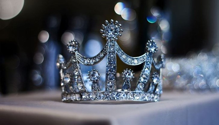 Претендентките са на възраст между 16 и 19 години