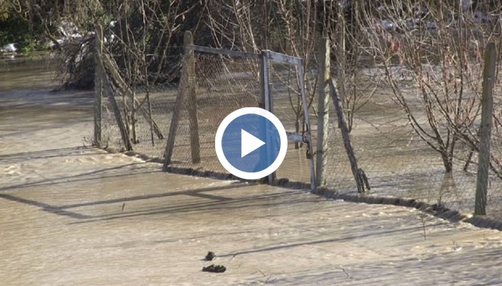 Залети са дворове и земеделски площи в село Пепелина