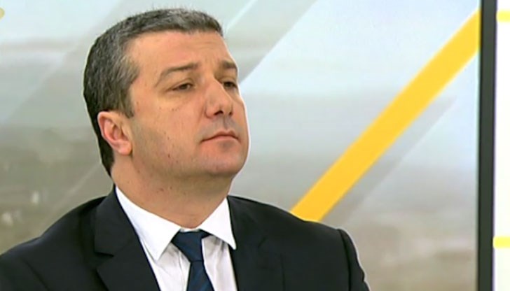 Нови скандали в парламента заради продажбата на ЧЕЗ Нови скандали в парламента заради продажбата на ЧЕЗ