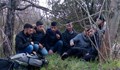 Гранични полицаи задържаха 7 нелегални мигранти край река Тунджа