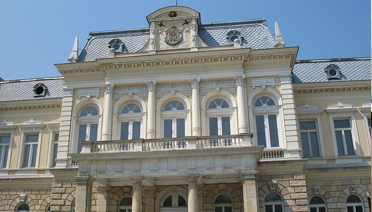 Къде ще бъде отворено през почивните дни Къде ще бъде отворено през почивните дни