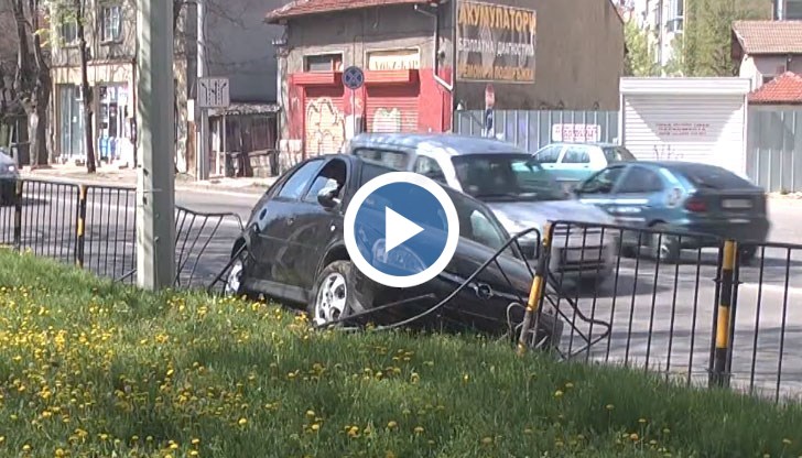 Джип предприел забранена маневра