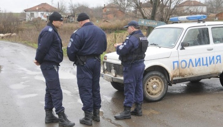 Служителите на МВР са назначени в последните месеци в изпълнение на концепцията "полицай във всяко населено място"