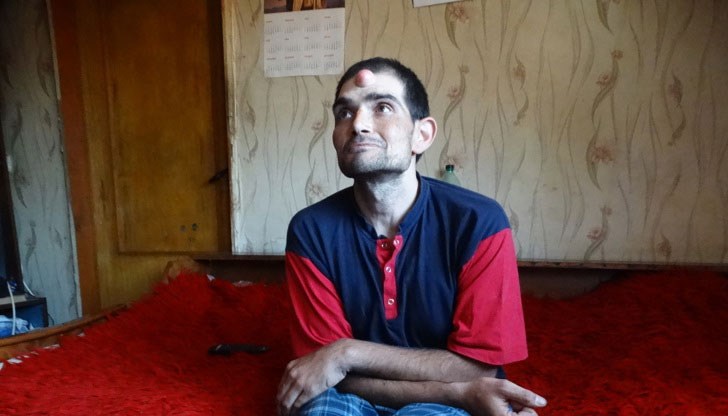 Той се вини, че на младини е имал много грехове, които сега изкупува със страдания