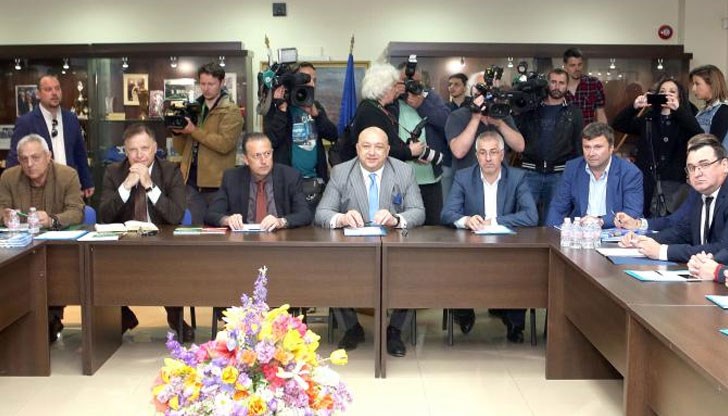 Допълнителни камери и по-обстойно претърсване на влизащите в стадиона са част от спешните мерки