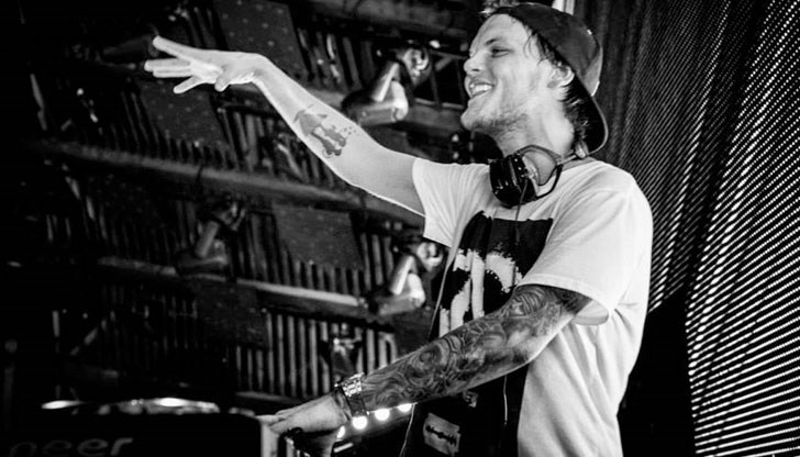 Музикалният свят бе потресен днес от новината за смъртта на един от най-известните диджеи по света Музикалният свят бе потресен днес от новината за смъртта на един от най-известните диджеи по света