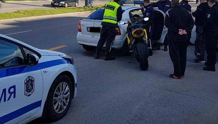 Мотористът оказал сериозна съпротива на ченгетата при ареста му