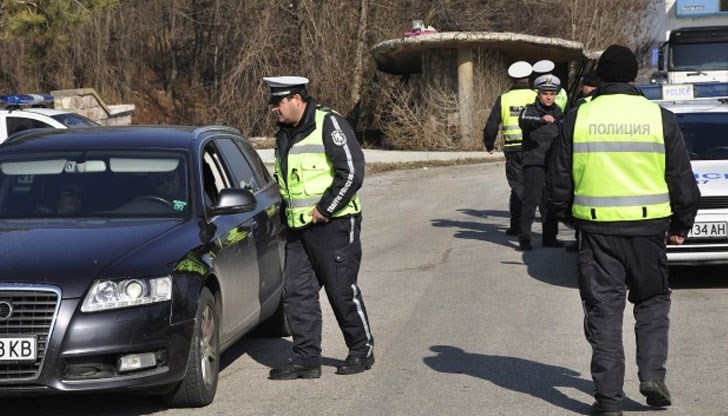 Законът предвижда спиране от движение и глоба за ревящи превозни средства, но уреди за мерене на децибелите няма