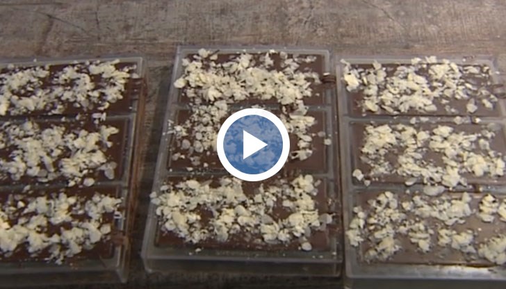 Младото семейство произвежда любимото на всички какаово изкушение по специална технология със зърна от Еквадор