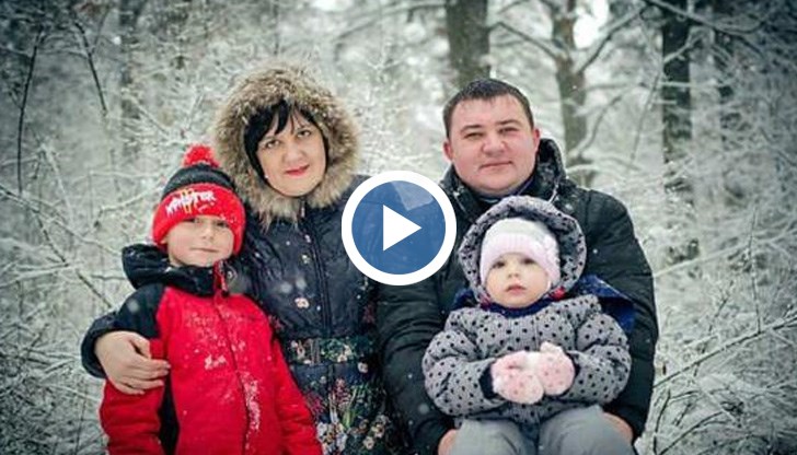 Детето още не знае, че баща му, майка му и сестра му са мъртви