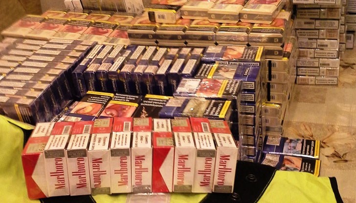Голямото количество тютюневи изделия е укрито в пътнически микробус