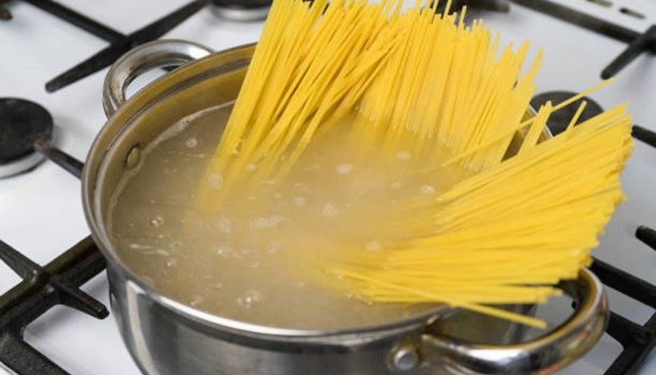 Готвачите наричат тази мътна вота – „течно злато“ Готвачите наричат тази мътна вота – „течно злато“