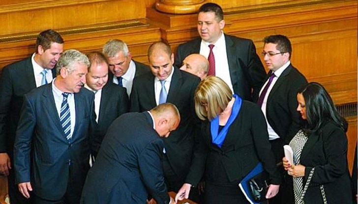 От партията дали 302 хиляди лева за дарения