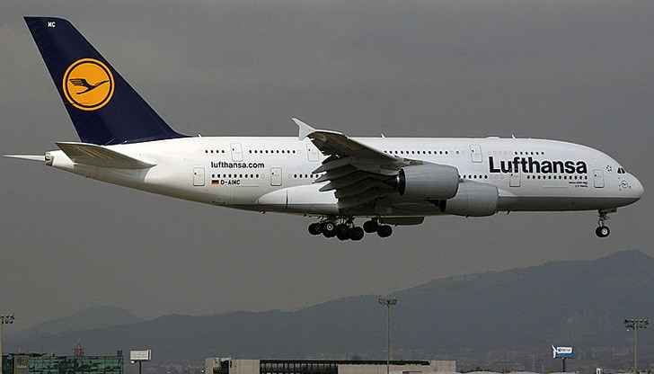 МВнР съветва българите да се информират предварително за техните полети МВнР съветва българите да се информират предварително за техните полети