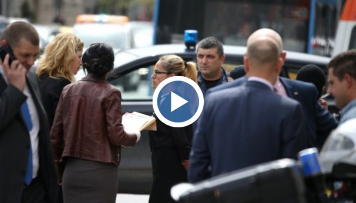 Доказателствата и светещите елхи се разминавали