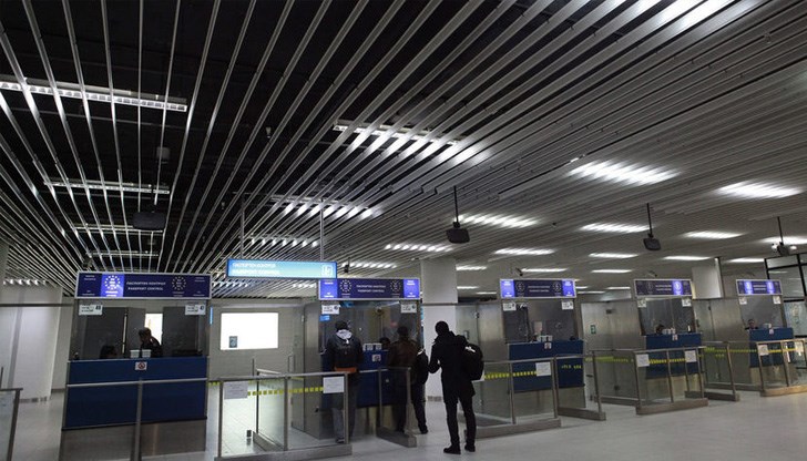 Причината е стачка на служителите на „Еър Франс“ Причината е стачка на служителите на „Еър Франс“