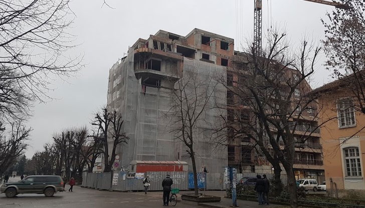 Заради неспазване на мерките за безопасност наскоро е бил спрян строеж на жилищна сграда / Снимката е илюстративна