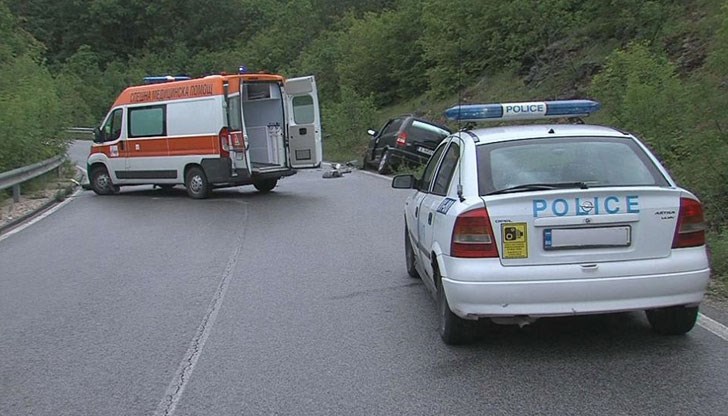 Загинал е шофьорът на буса