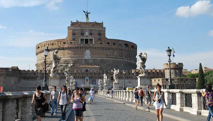 Няколко начина, по които много туристи харчат излишни пари Няколко начина, по които много туристи харчат излишни пари