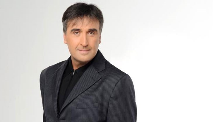 Отлагат се два концерта на певеца