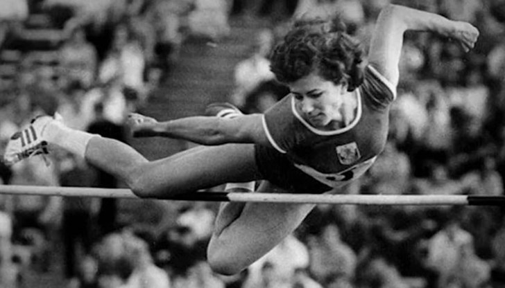 По време на срещата с талантливата спортистка ще бъде прожектиран документалният филм за нея „Отвъд скока“ По време на срещата с талантливата спортистка ще бъде прожектиран документалният филм за нея „Отвъд скока“