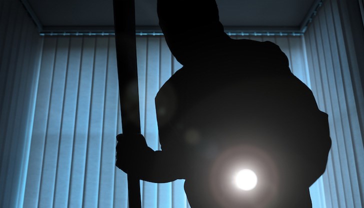 Сред откраднатите вещи имало дори гвоздеи Сред откраднатите вещи имало дори гвоздеи