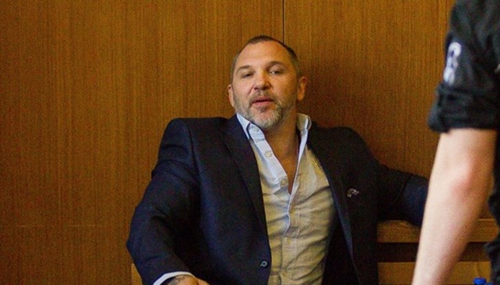 Баретата бил държан повече от 20 часа незаконно за разпит в ГДБОП Баретата бил държан повече от 20 часа незаконно за разпит в ГДБОП