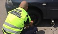 Полицай помогна на дама в беда