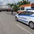 Шофьорът, изкъртил стълб, е само с охлузни рани