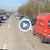 Шофьори правят аварийна пътека на магистралата за спасителен екип