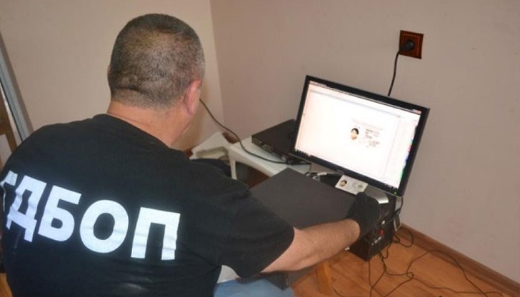 Сървърите на двете компании на доставчика са били използвани за разпространение на детска порнография, кибератаки и пране на пари Сървърите на двете компании на доставчика са били използвани за разпространение на детска порнография, кибератаки и пране на пари