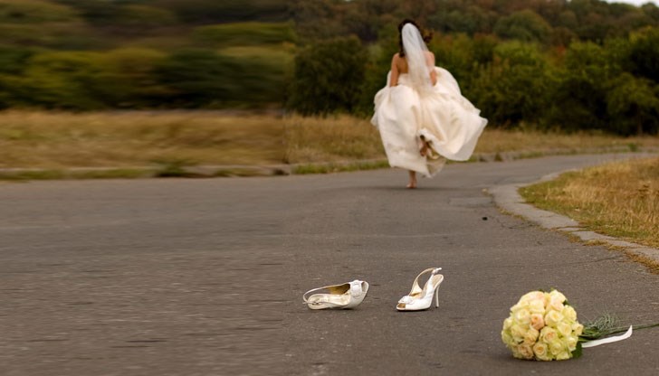 Барманка от кафене разплака фамилията на Симеон