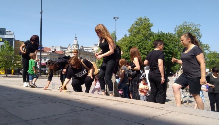 Родителите настояват  за спешни промени в редица закони