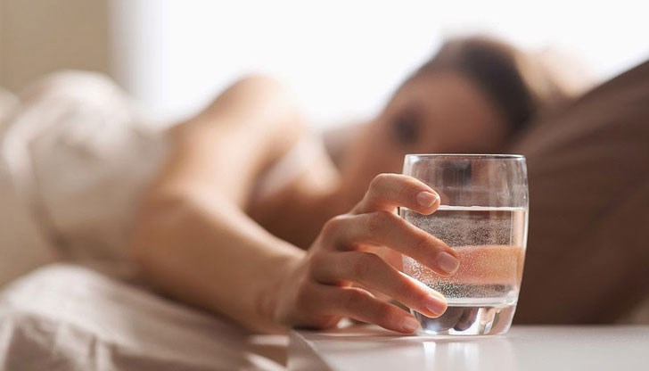 Забелязали ли сте, че „нощната“ вода сутринта е по-странна на вкус Забелязали ли сте, че „нощната“ вода сутринта е по-странна на вкус