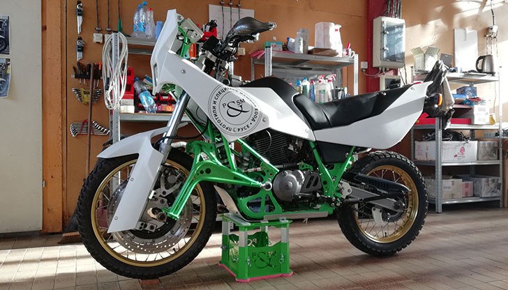 В него са вложени около 6000 часа труд, за период от 15 години